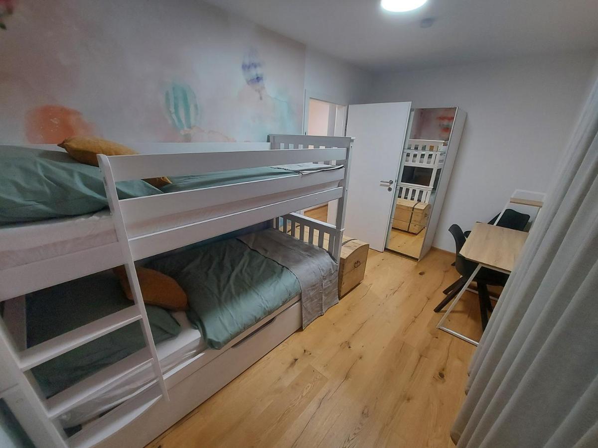 Unicorn Apartment Nüziders Buitenkant foto
