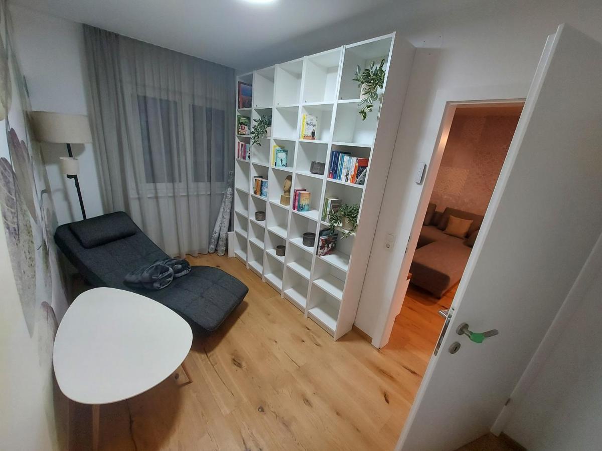 Unicorn Apartment Nüziders Buitenkant foto