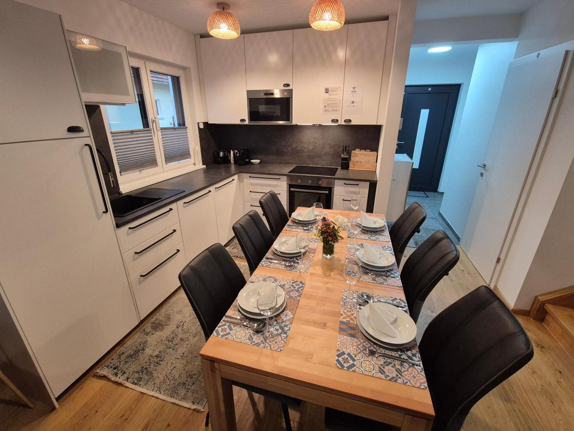 Unicorn Apartment Nüziders Buitenkant foto